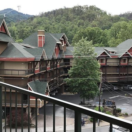 Downtown Gatlinburg Apartment Eksteriør billede