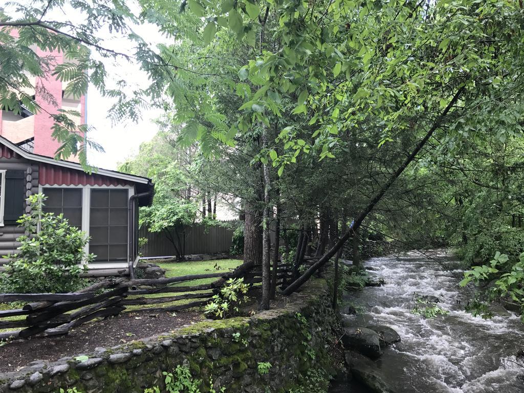 Downtown Gatlinburg Apartment Eksteriør billede